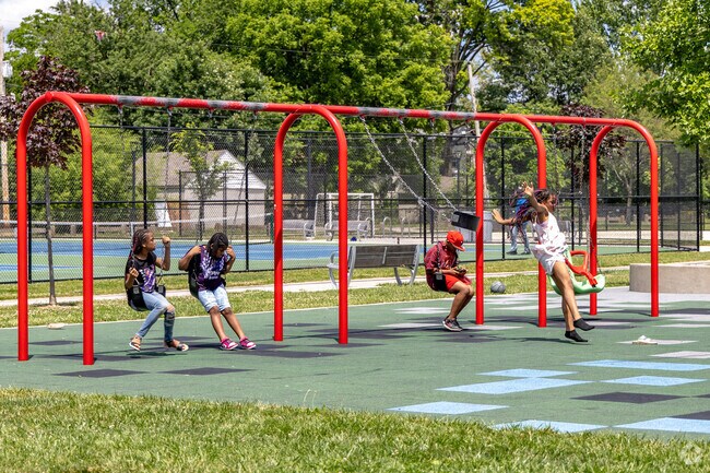 Argyle Park residences check out Linden Park for outdoor activities and family fun.