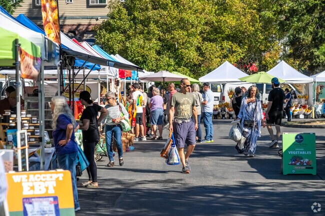 The Shoreline Farmers Market sets up every Saturday from June to October.