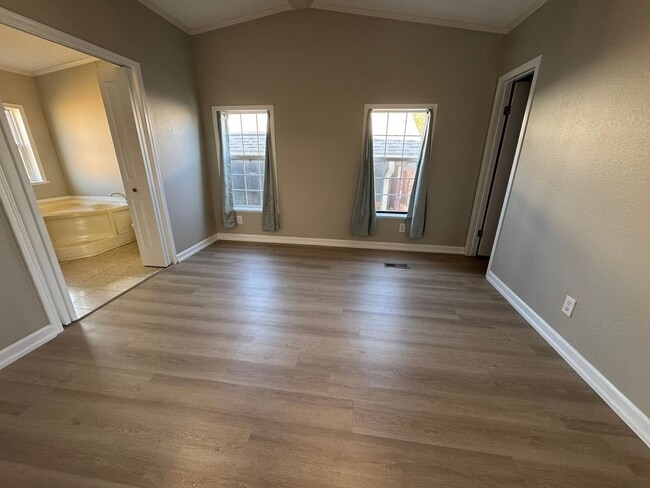 1406 Winona Ct, Denver, CO 80204 - photo 5