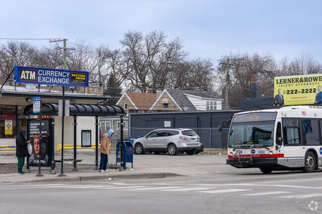 West Humboldt Park has access to many CTA bus lines.