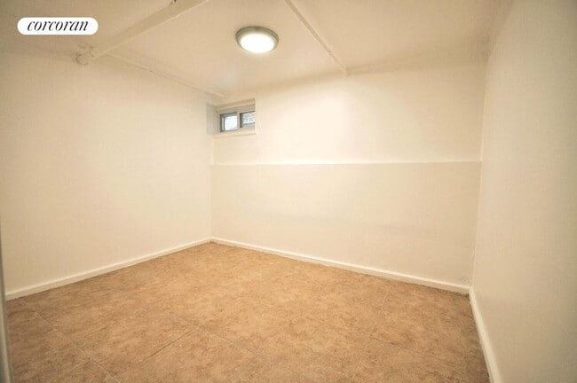 298 E 46th St, Brooklyn, NY 11203 - photo 4