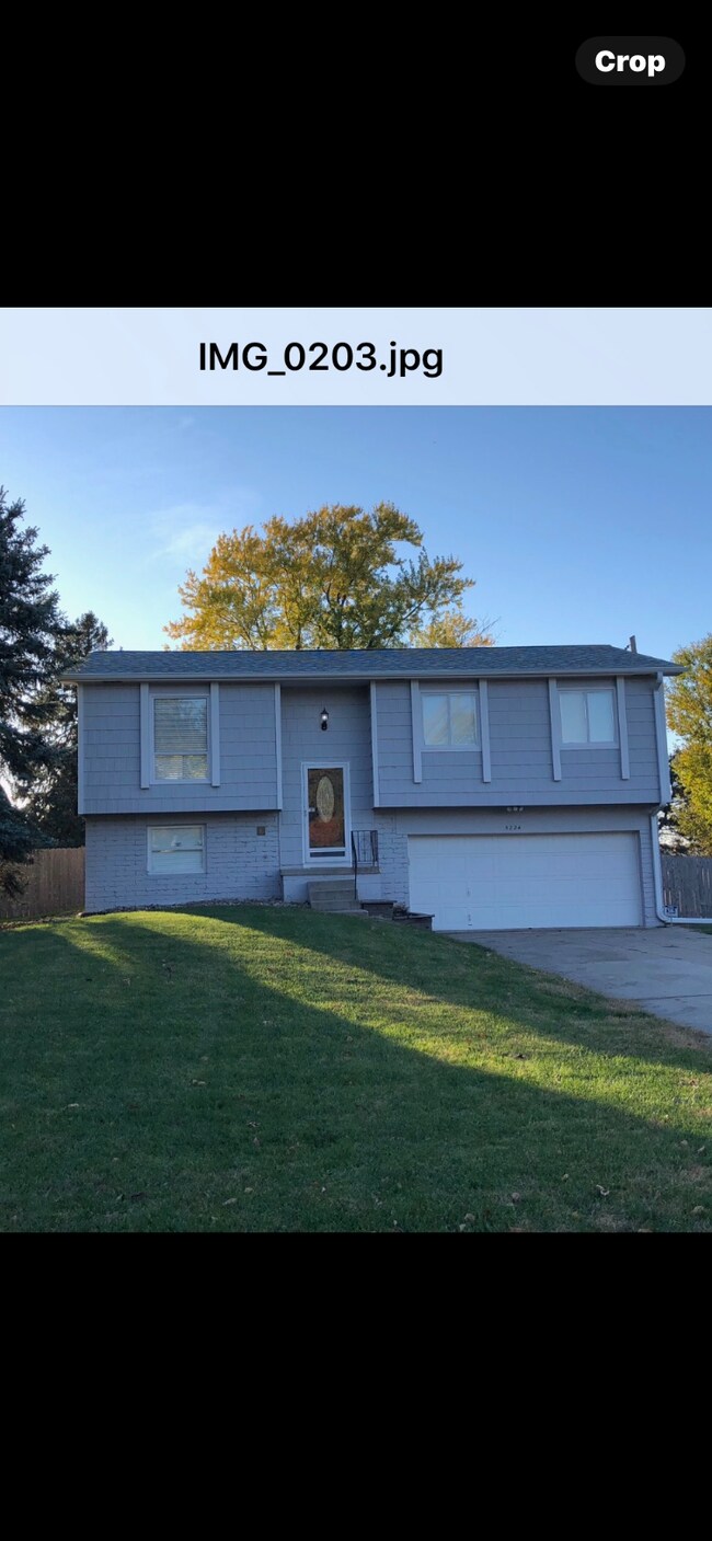 5224 N 84th St, Omaha, NE 68134