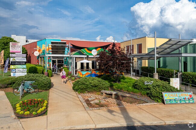 Winnona Park Historic District residents love Calle Latina, located on the eastern edge of the neighborhood.