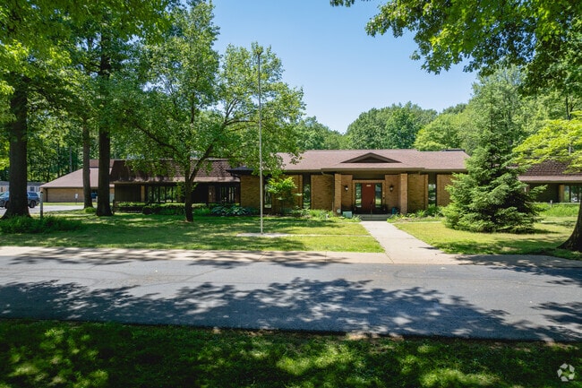 Lial Catholic School is a private religious school.