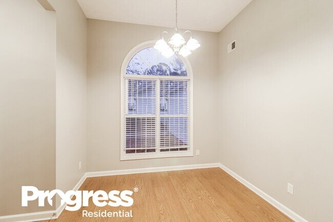 1917 Summit Creek Way, Loganville, GA 30052 - photo 6