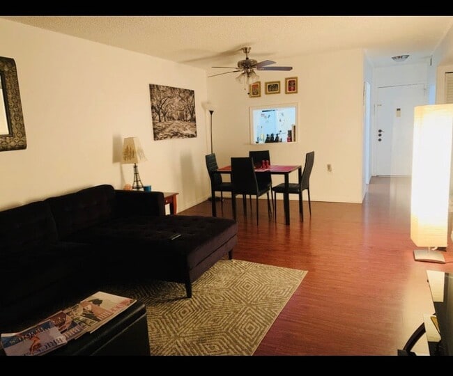 Capri Gardens Condominiums unit A320, North Miami, FL 33161 - photo 6