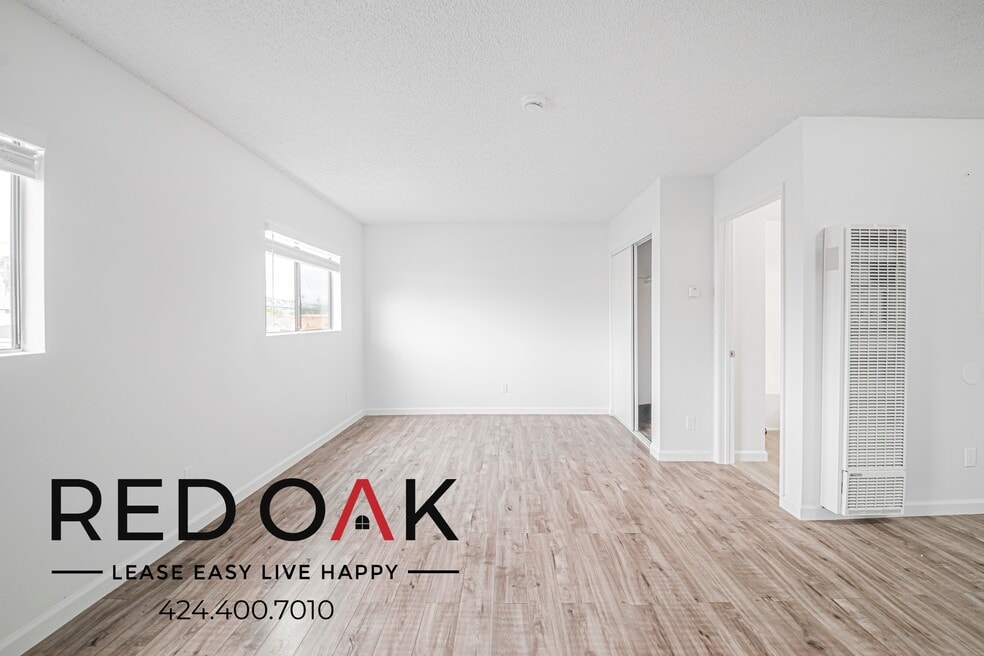 706 McDonald Ave unit 213, Los Angeles, CA 90744 - photo 1