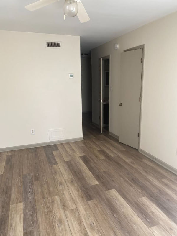 443 9th Ave NE Unit Left, Hickory, NC 28601