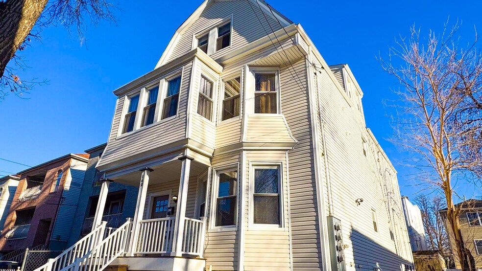 140 Fabyan Place unit 2, Newark, NJ 07112 - photo 1