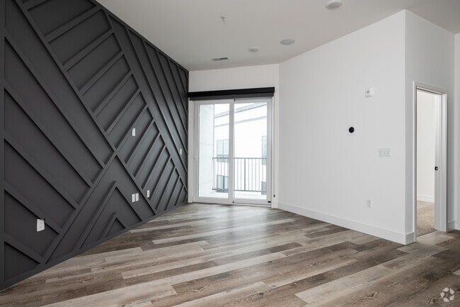 Hudson, Saint Louis, MO 63112 - photo 3