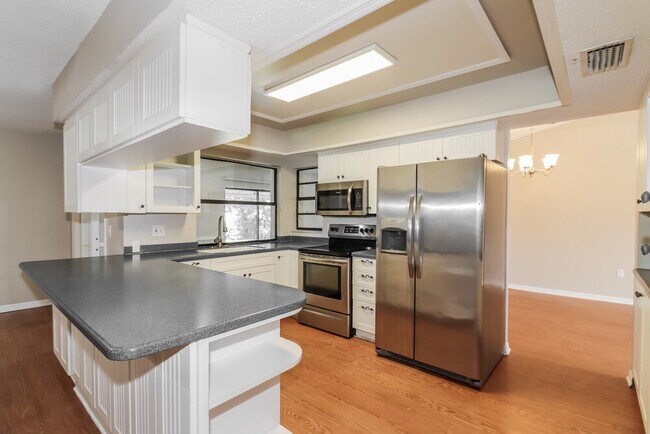 8533 Gum Tree Ave, New Port Richey, FL 34653 - photo 7