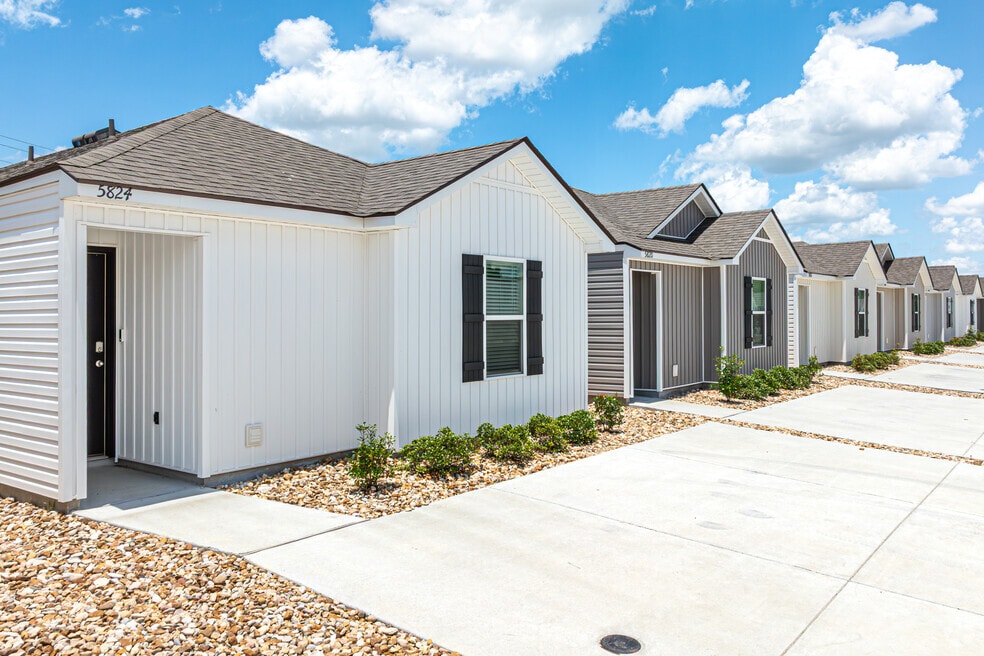 University Grove, Baton Rouge, LA 70820 - photo 1