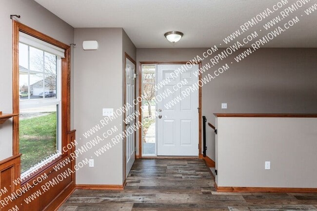 738 NE Spring St, Ankeny, IA 50021 - photo 2