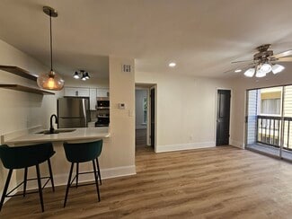 4833 Zenith St Unit 12, Metairie, LA 70001