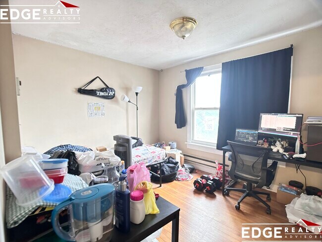 43 Pratt St unit 2, Allston, MA 02134 - photo 3