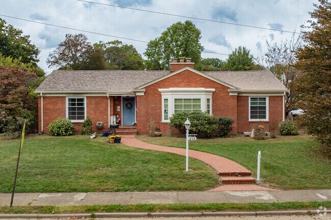 Ranch housing is plentiful in Loyalhanna.