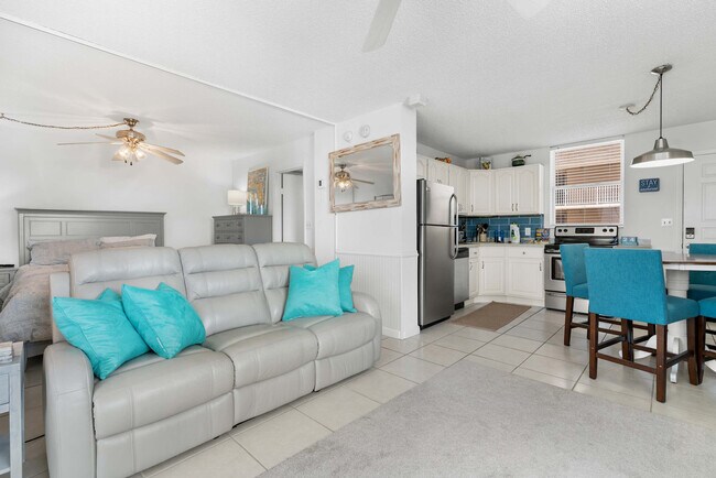 5500 Bonita Beach Rd SW unit FL6-ID1226400P, Bonita Springs, FL 34134 - photo 3