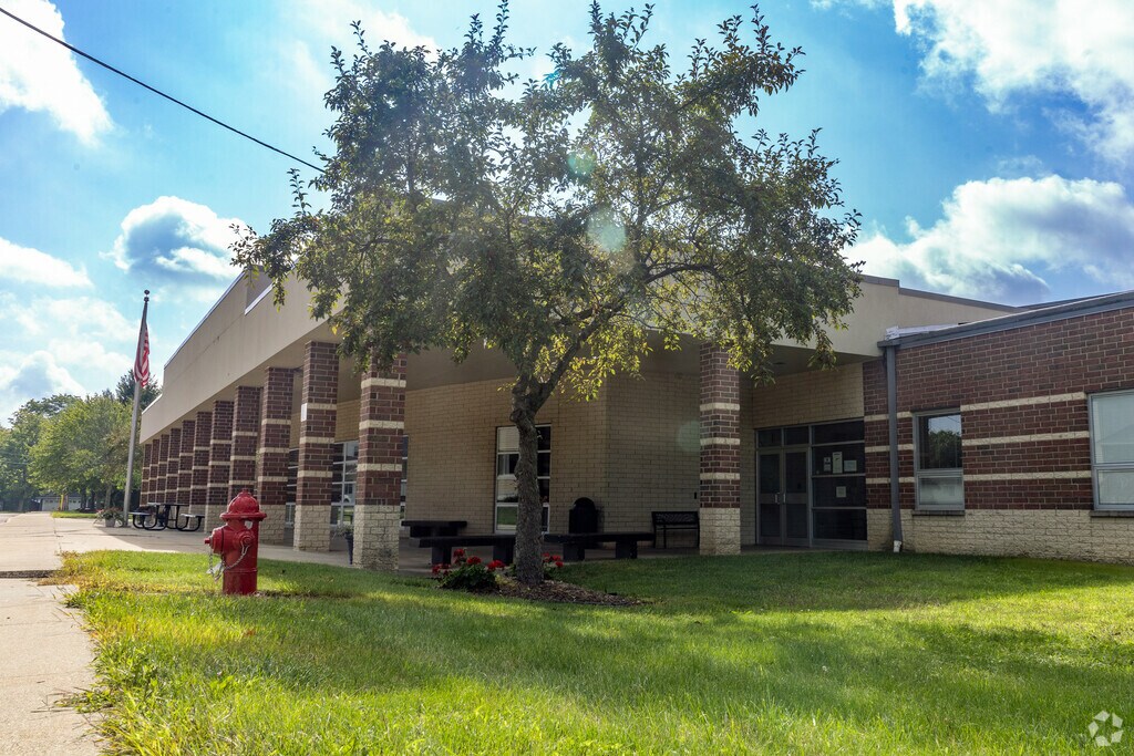 Windham Junior High School provides education in the neighborhood of 
Outlying Portage County