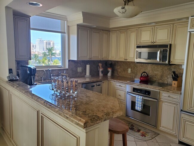 434 Chilean Ave unit 6D, Palm Beach, FL 33480 - photo 5