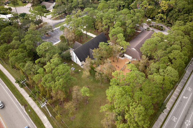 St David's-In-The Pines Episcopal School