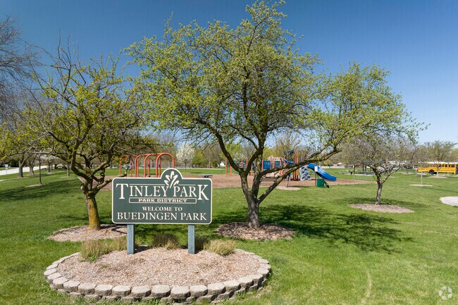 Buedingen Park has plenty of green space and recreation in East Fernway Park.