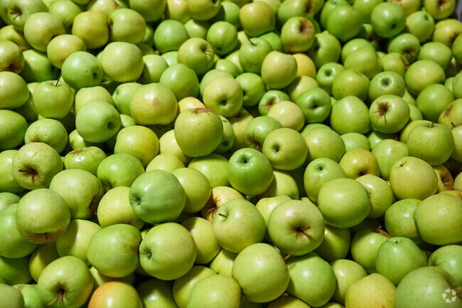 Apple orchards are a large part of the economy in Ringgold and Washington County.