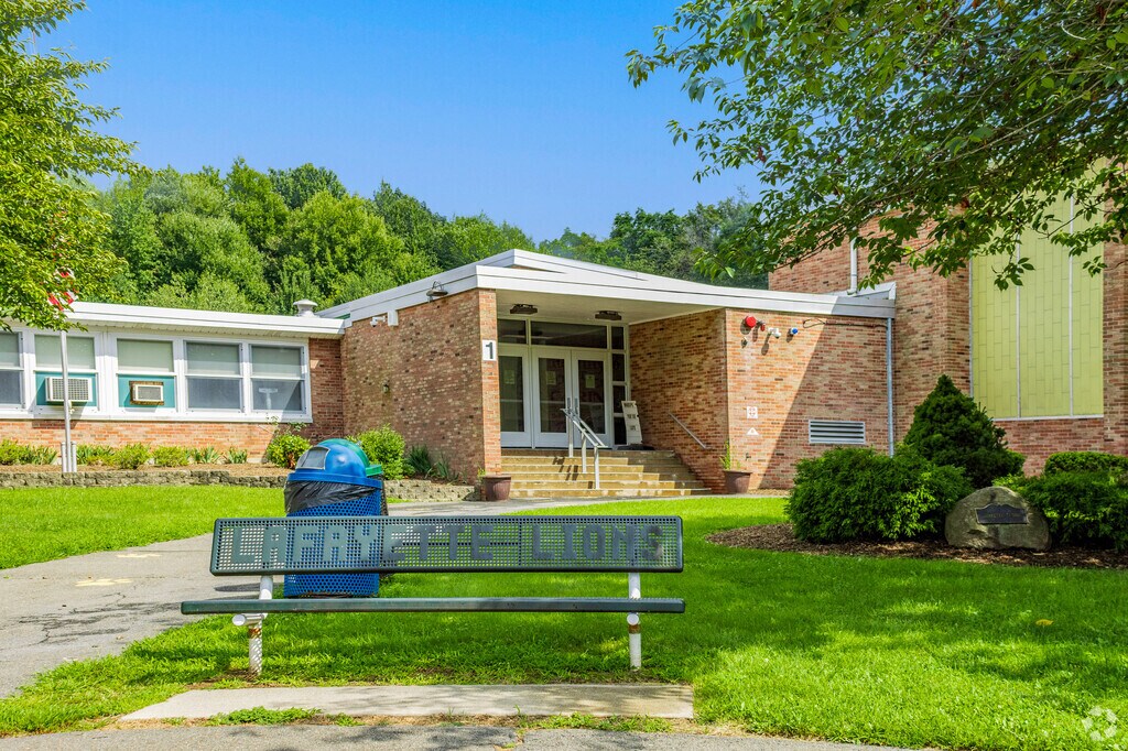 Lafayette Elementary School, Rankings & Reviews