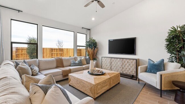 8415 Killary Harbor Ave, Bakersfield, CA 93311 - photo 7