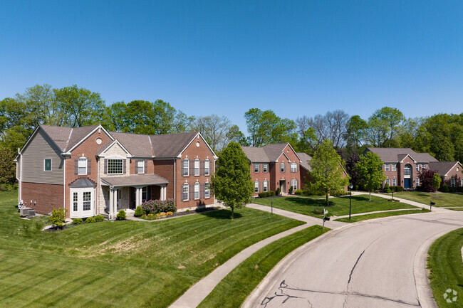 Newer properties with manicured front lawns are abundant in Springboro.