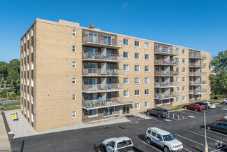 17920 Detroit Ave, Lakewood, OH 44107
