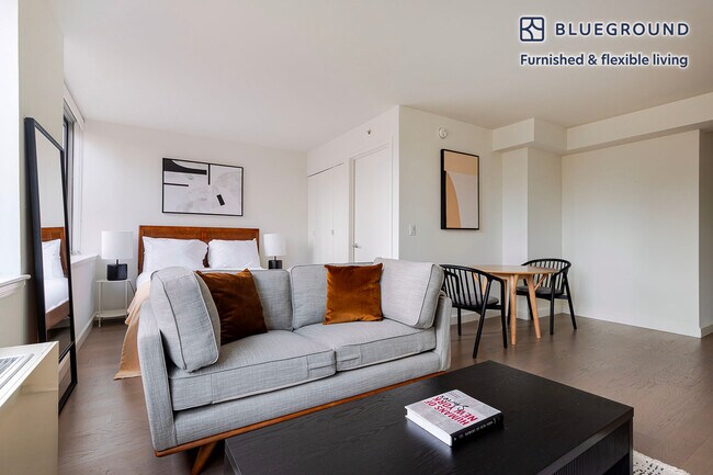 561 10th Ave unit FL12-ID2085, New York, NY 10036 - photo 3