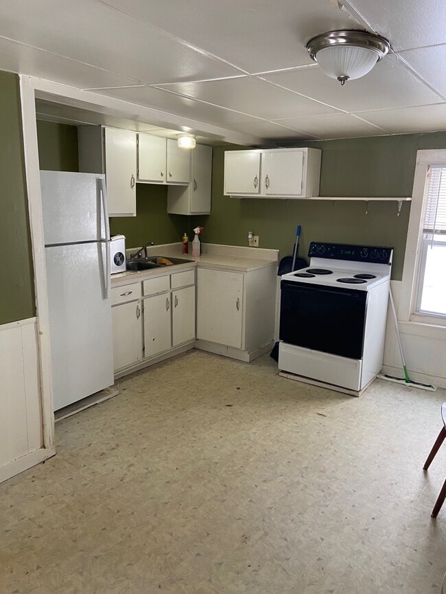 123 George St unit 1, Keene, NH 03431 - photo 5