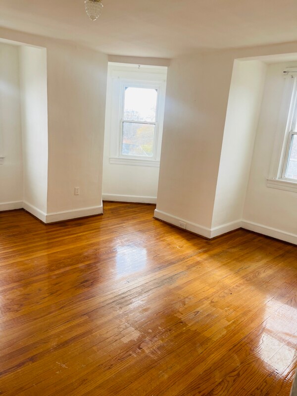 3712 Parkside Dr unit 5, Baltimore, MD 21206 - photo 2