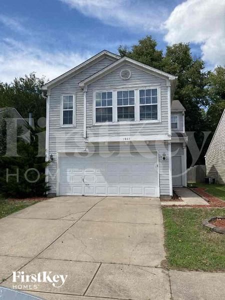 5982 Redcliff Ln N, Plainfield, IN 46168