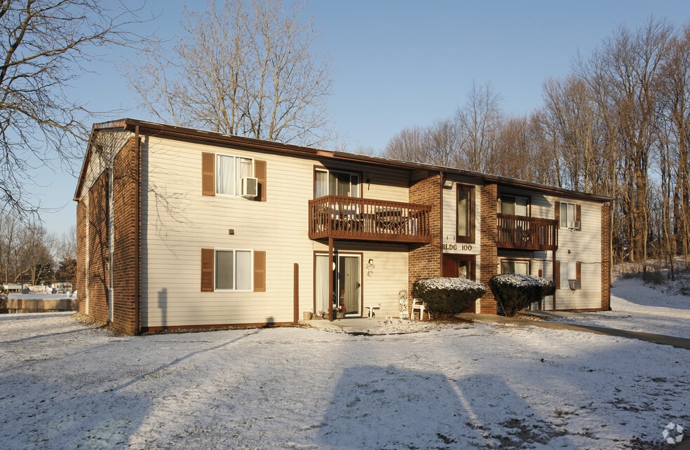 Meade Apartments, Marshall, MI 49068 - photo 1