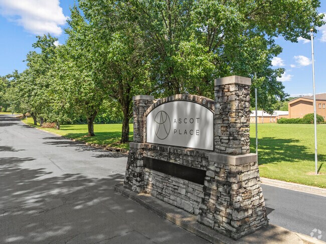 Ascot Place Apartments, Birmingham, AL 35235 - photo 6