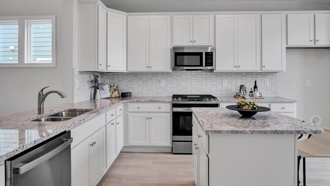 4424 Moxie Way, Charlotte, NC 28215 - photo 2