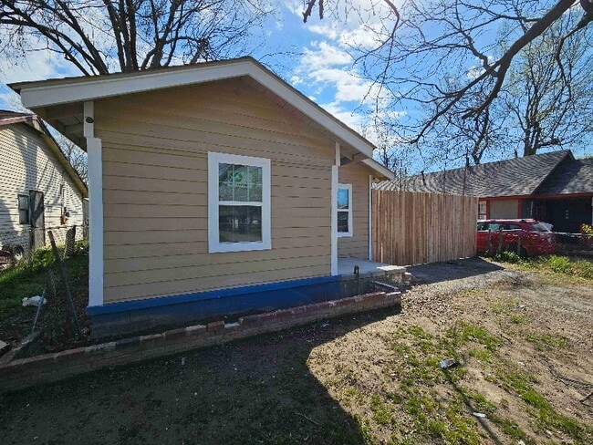 4831 S 30th Ave W, Tulsa, OK 74107 - photo 2