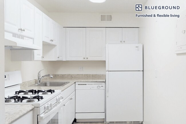 51 Keys Dr unit FL3-ID5677A, Peabody, MA 01960 - photo 5