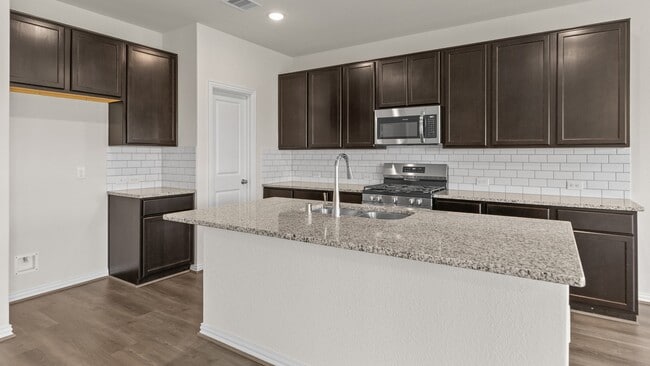 4745 Peony Green Dr, Katy, TX 77493 - photo 4