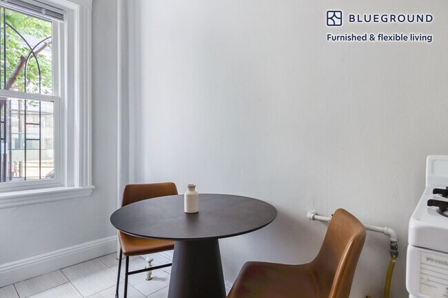 49 Worthington St unit FL1-ID1072, Boston, MA 02120 - photo 3