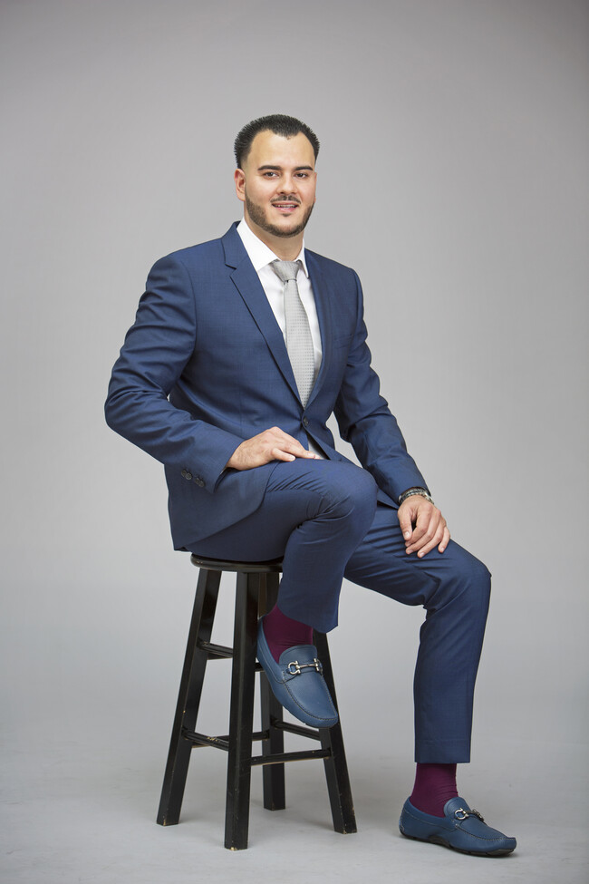 Agent Photo
