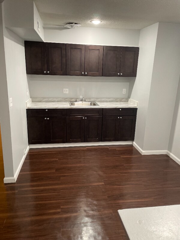 18401 Joy Rd unit 8, Detroit, MI 48228 - photo 3