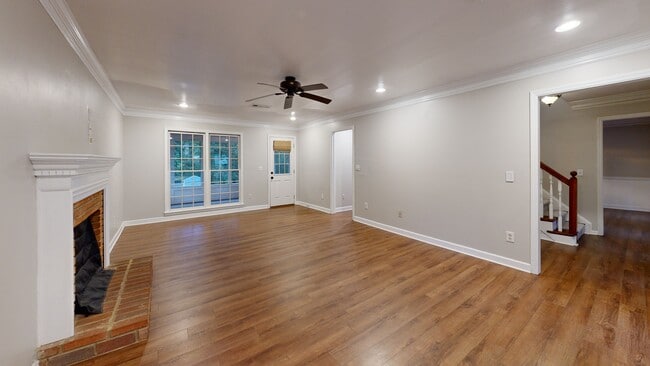 1884 Dovonshire Rd SW, Marietta, GA 30064 - photo 2