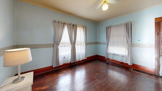 1508 19th St, Port Huron, MI 48060 - photo 2