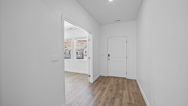 1425 Lost Spring Dr unit 36210272, Washington, UT 84780 - photo 5