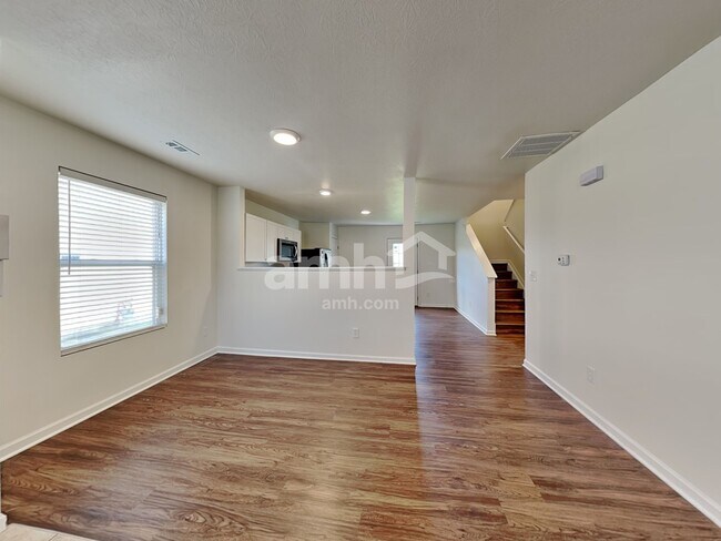 1245 Cloverview St, Blacklick, OH 43004 - photo 6