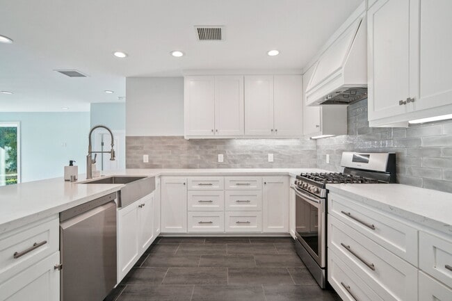 1854 Homeworth Dr, Rancho Palos Verdes, CA 90275 - photo 3