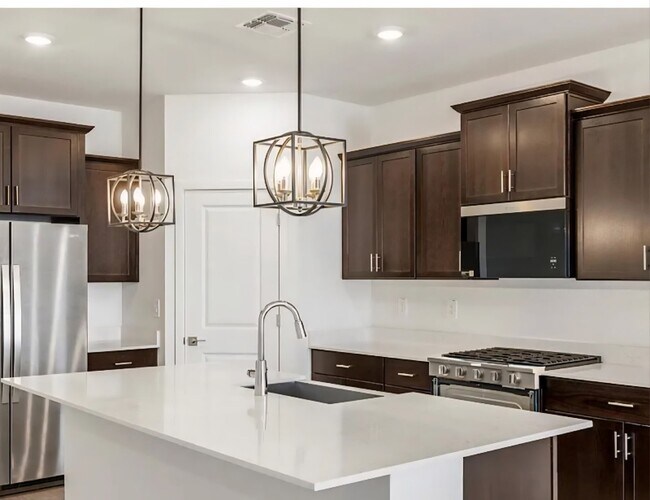 2542 Fortana Dr, San Tan Valley, AZ 85143 - photo 3