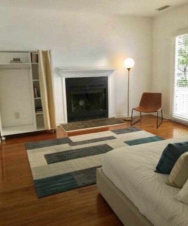 615 Morehead Ave, Greensboro, NC 27401